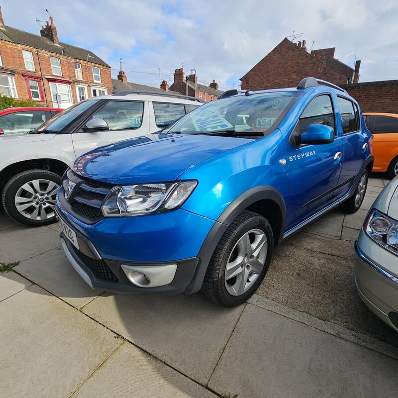 DACIA SANDERO STEPWAY 0.9 Stepway Laureate TCe 90