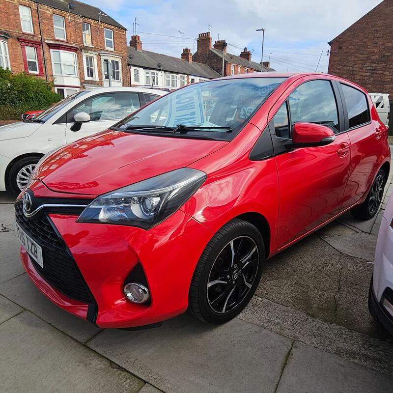 TOYOTA YARIS 1.3 Dual VVT-i Sport 