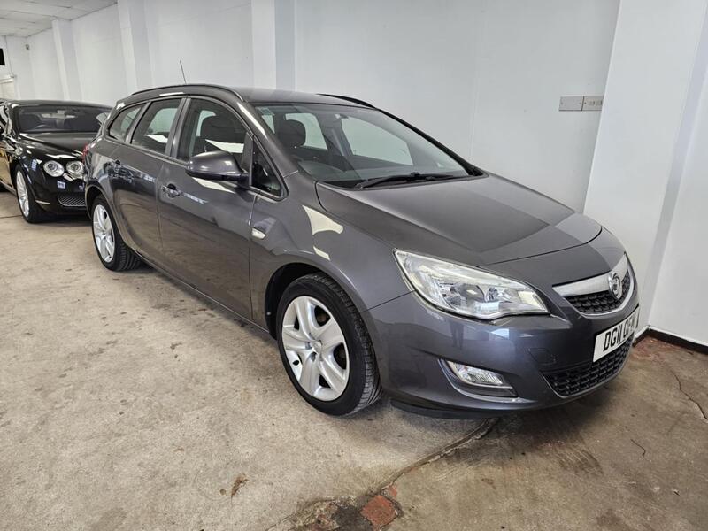 VAUXHALL ASTRA 1.6 16V Exclusiv